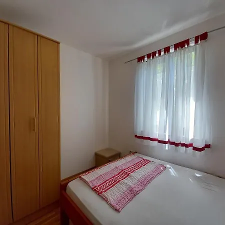 Tin Apartamento *